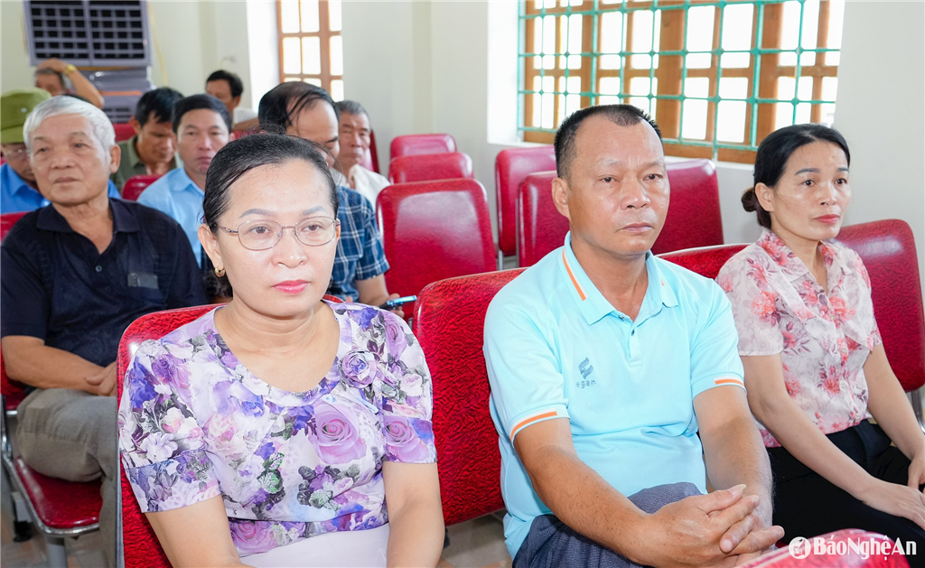 អង់គ្លេស៖ ព័ត៌មាន