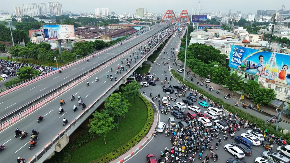 Nut giao cầu vượt .jpg