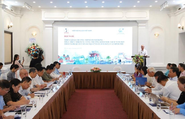 Hội nghị "Triển khai Chương trình hành động thực hiện nhiệm vụ tăng trưởng khách du lịch trong năm 2025": Phấn đấu hoàn thành nhiệm vụ theo Nghị quyết số 226 của Chính phủ - Ảnh 3.