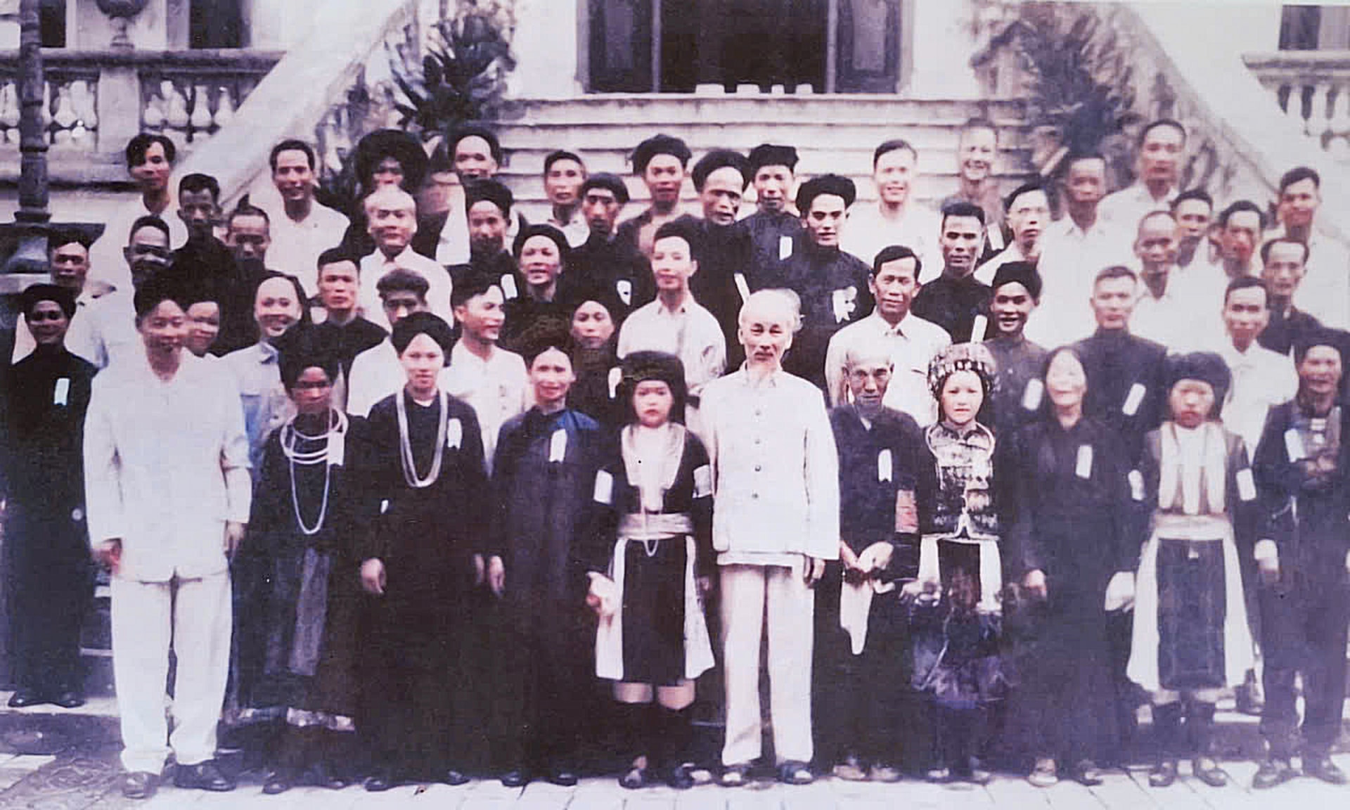 ង្វៀន-អ៊ីច-ជីប-១.jpg