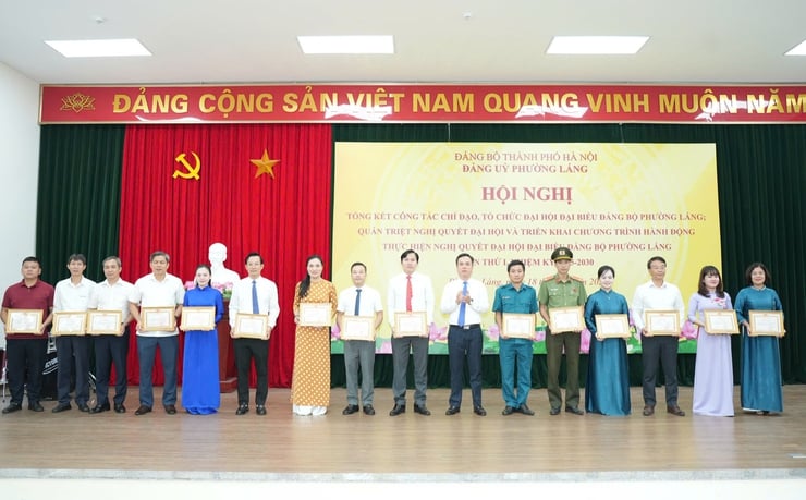 Phường Láng: Quán triệt Nghị quyết Đại hội, quyết tâm thực hiện thắng lợi mục tiêu nhiệm kỳ mới- Ảnh 1.