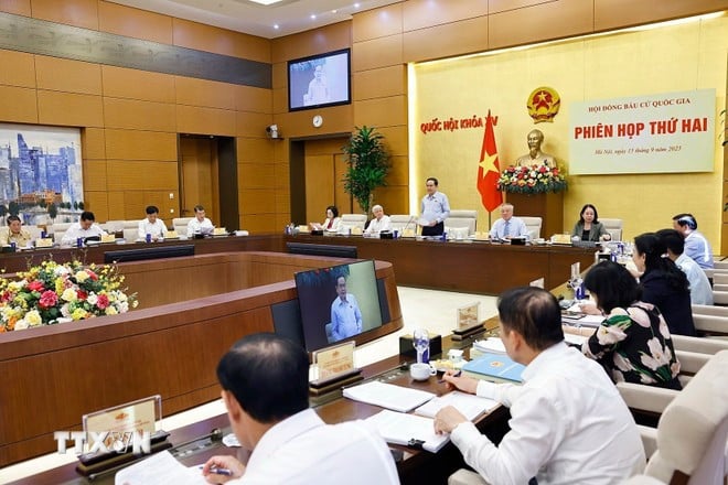 Quang cảnh Phiên họp thứ hai Hội đồng Bầu cử Quốc gia. (Ảnh: Doãn Tấn/TTXVN)