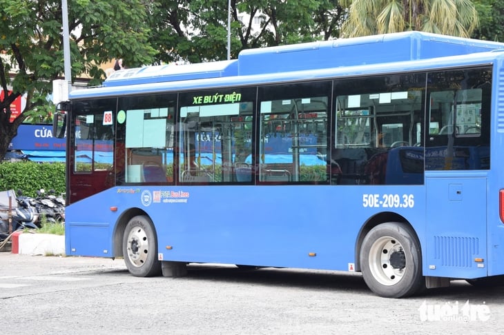 2 tuyến xe buýt đổi lộ trình, kết nối Trường đại học Luật TP.HCM - Ảnh 1.