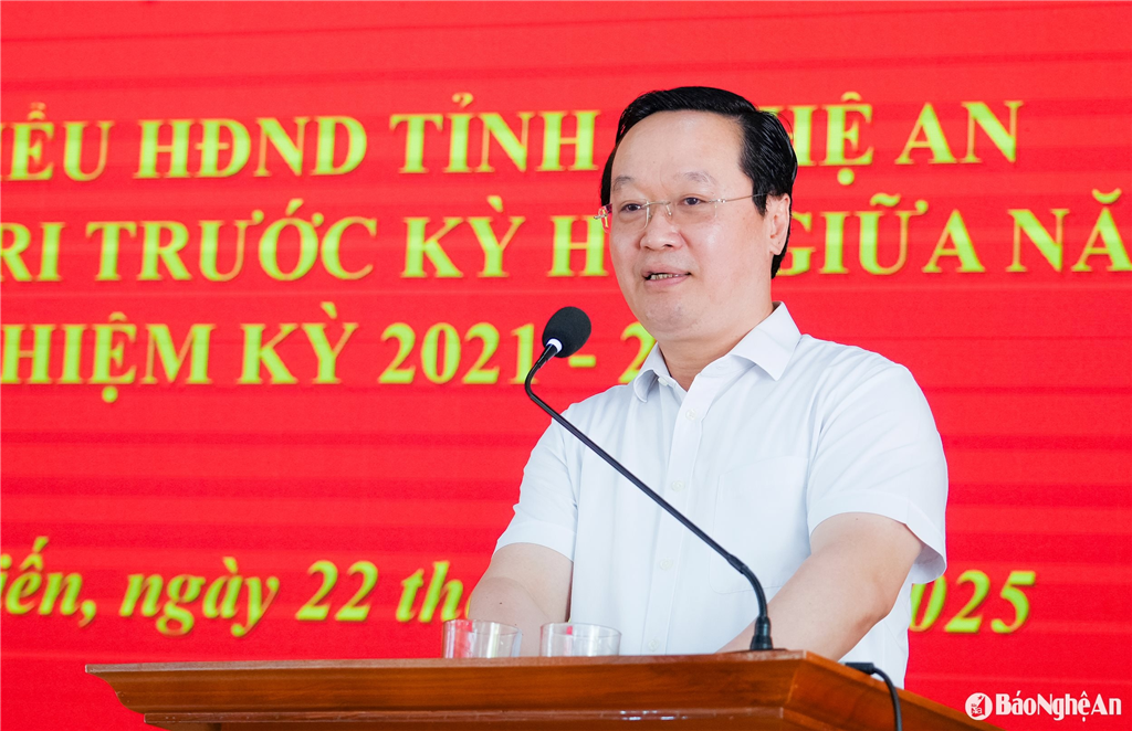 អង់គ្លេស៖ ព័ត៌មាន