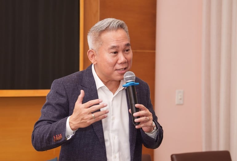 ong-eric-yeo-tong-giam-doc-aws-viet-nam.jpg