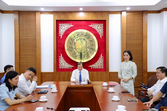 Trao Quyết định nghỉ hưu với với Phó Cục trưởng Cục Điện ảnh Lý Phương Dung - Ảnh 9.