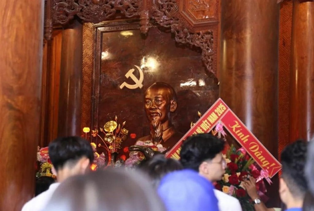Anh-tin-bai