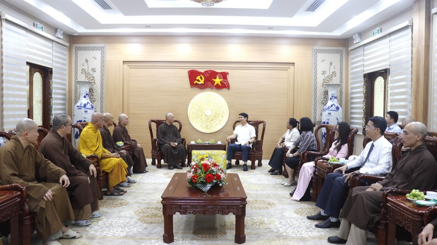 dong-chi-nguyen-ngoc-luong-pho-bi-thu-tinh-uy.jpg