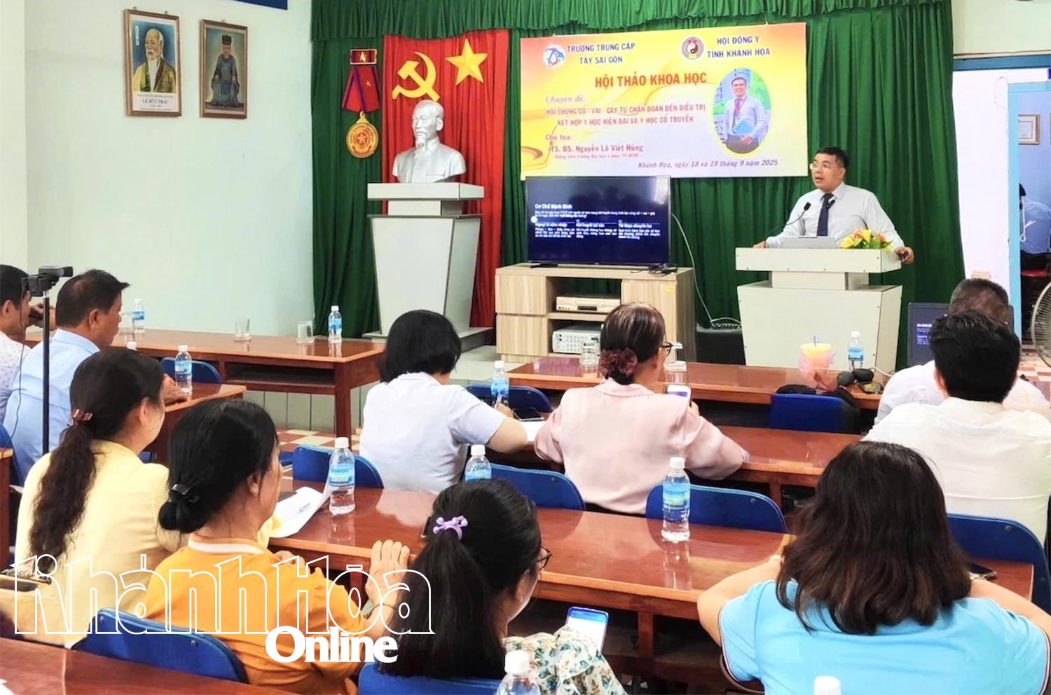 Các đại biểu được cập nhật các kiến thức về hội chứng cổ vai gáy từ các chuyên gia.