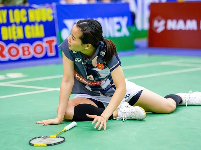 Nguyễn Thùy Linh gặp khó vì chấn thương- Ảnh 1.