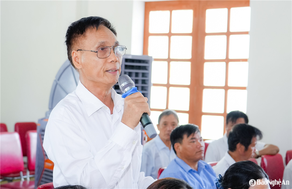 អង់គ្លេស៖ ព័ត៌មាន