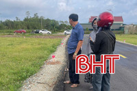 គម្រោង​សួន​ឧស្សាហកម្ម​ទើប​តែ​ត្រូវ​បាន​ប្រកាស «ឈ្មួញ​ដី​ធ្លី» បាន​«ឡើង​ថ្លៃ»​នៅ​ជនបទ។