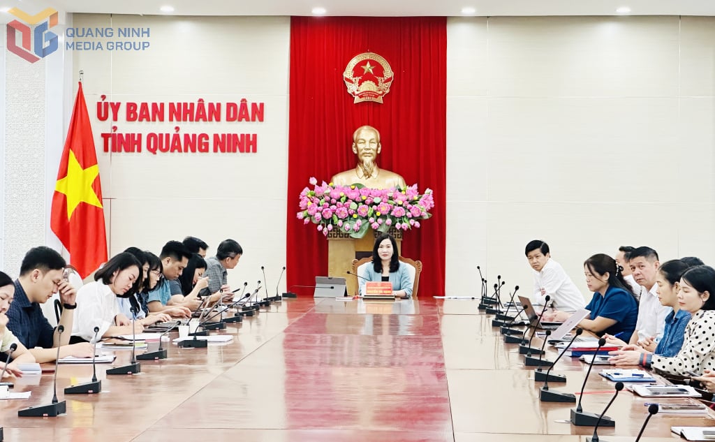 ទិដ្ឋភាពសន្និសីទ។