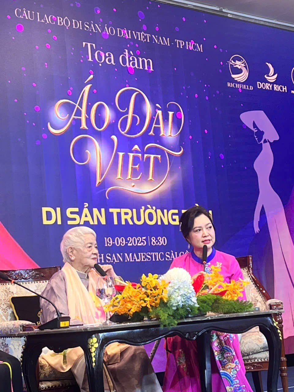 “Áo dài Việt Nam - Di sản trường tồn”: Câu chuyện từ niềm tự hào đến khát vọng lan tỏa - ảnh 5