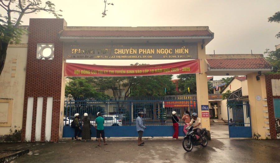 truong-chuyen-phan-ngoc-hien-1.jpg