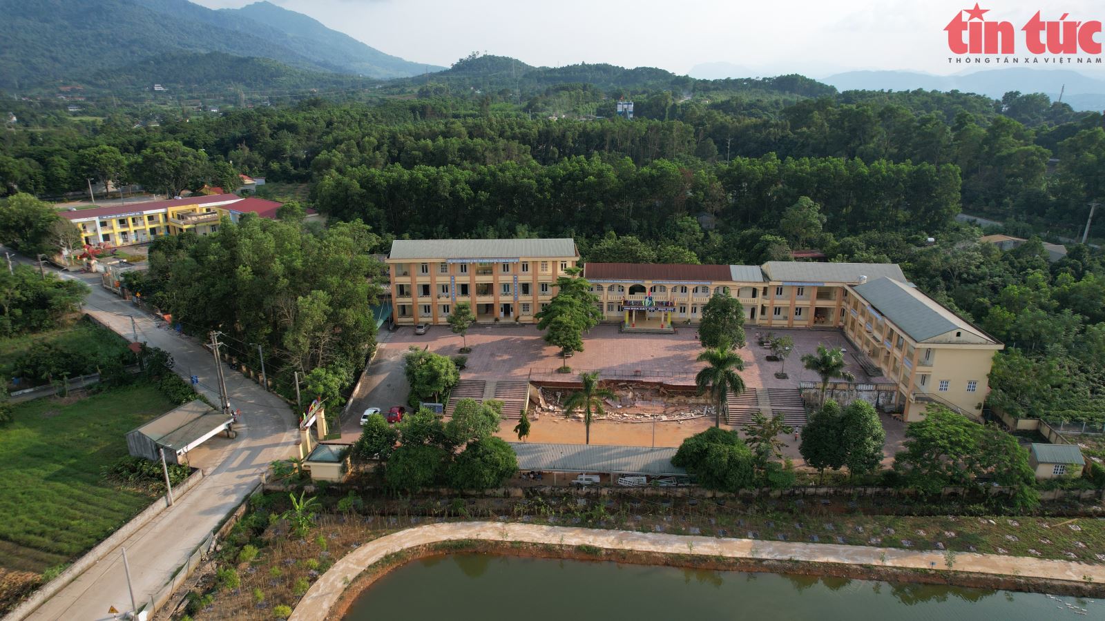 ចំណងជើងរូបថត