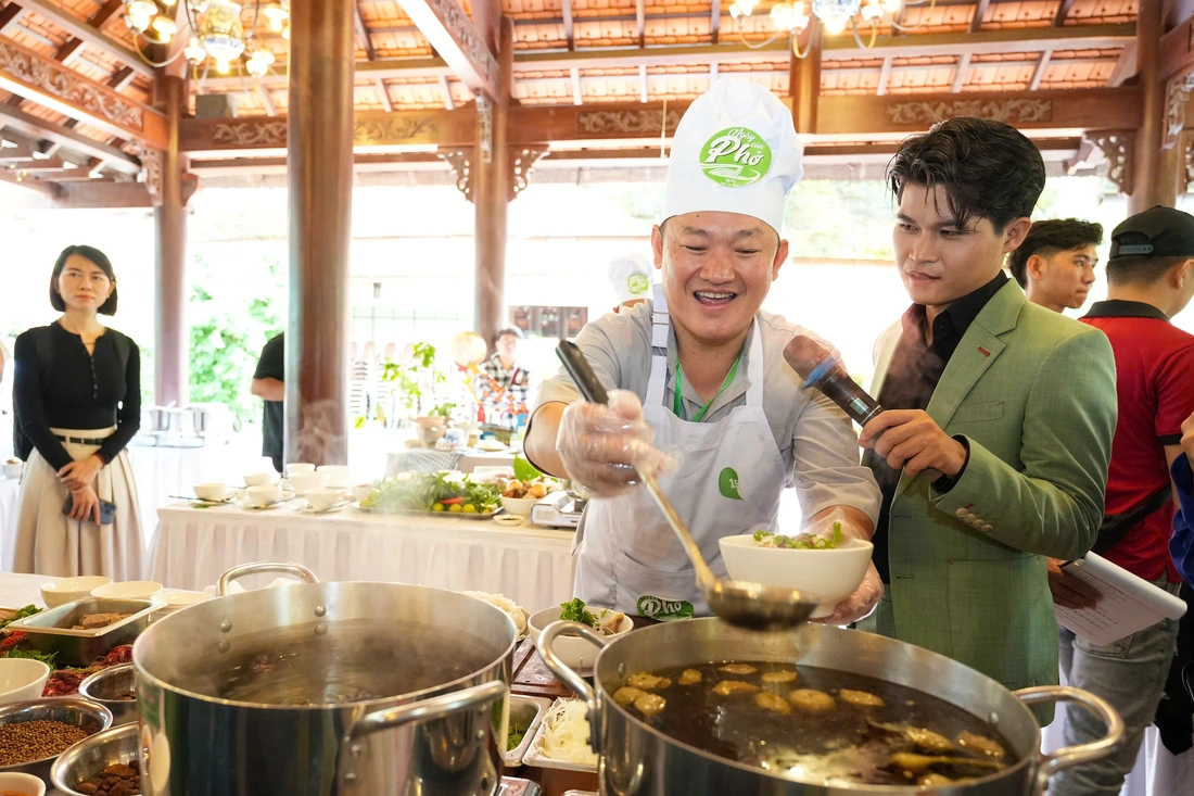 Phở mọi miền hội tụ để Đi tìm người nấu phở ngon năm 2025 - Ảnh 11.