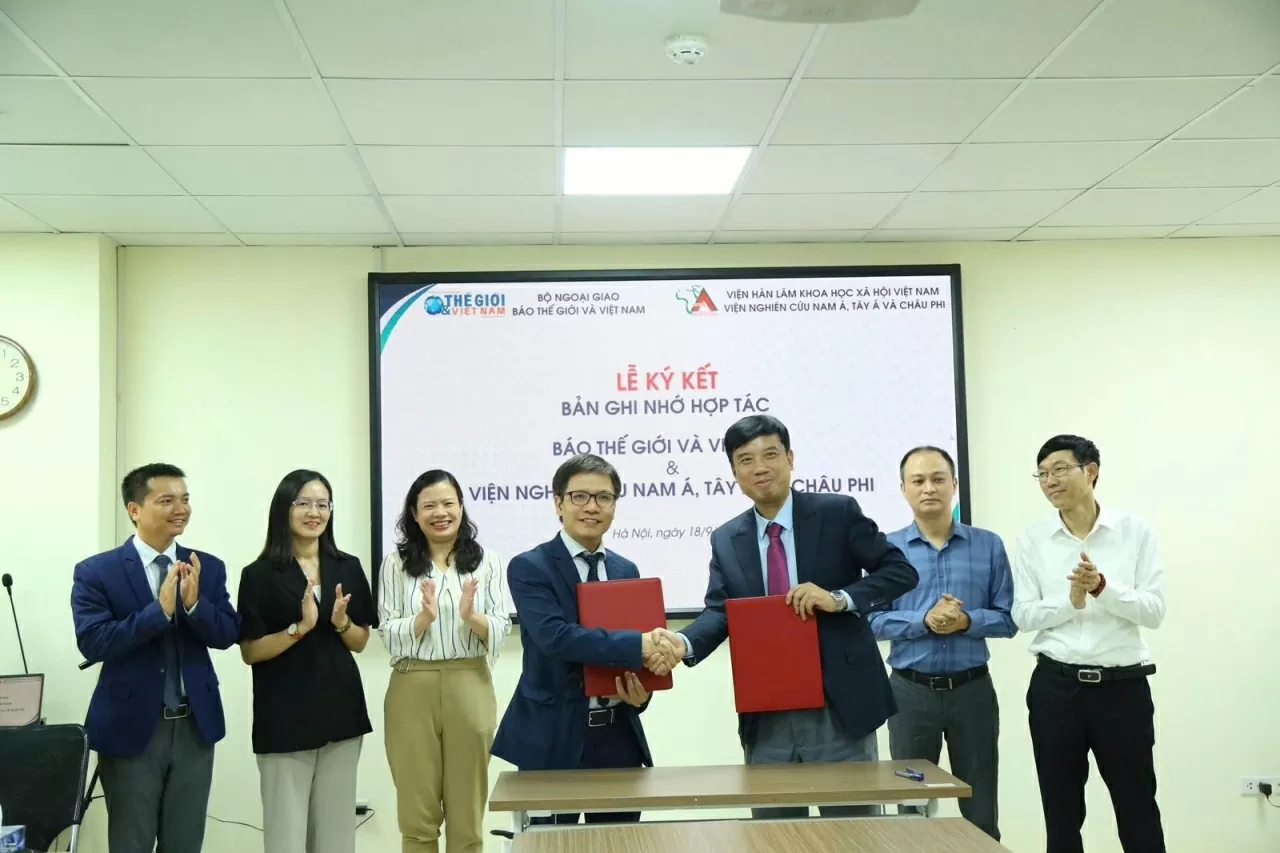 Gắn kết chặt chẽ giữa báo chí và nghiên cứu khoa học trong bối cảnh mới