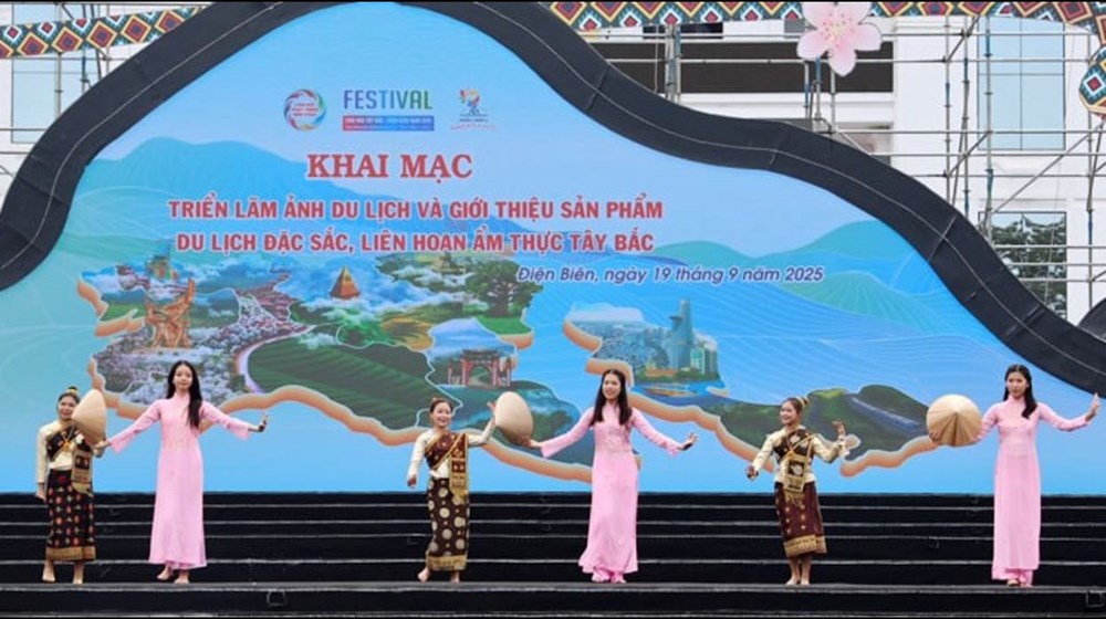 ការបើកកន្លែងបទពិសោធន៍វប្បធម៌ ទេសចរណ៍ និងការធ្វើម្ហូបភាគពាយ័ព្យដែលបានពង្រីក - រូបថត ៦
