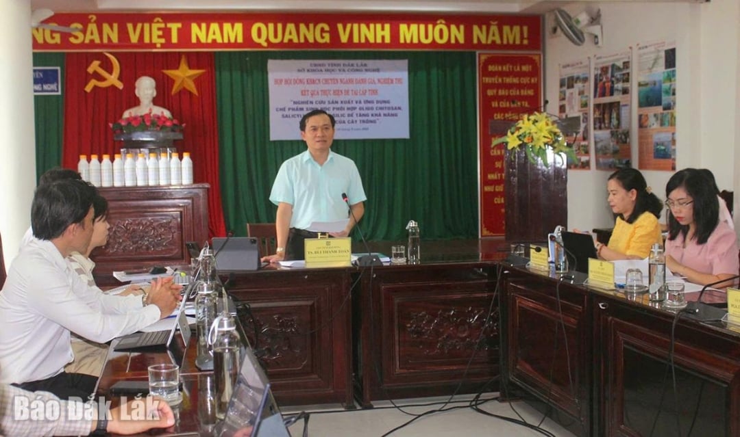 ប្រធាននាយកដ្ឋានវិទ្យាសាស្ត្រ និងបច្ចេកវិទ្យា Bui Thanh Toan ថ្លែងក្នុងពិធីទទួលគម្រោង។