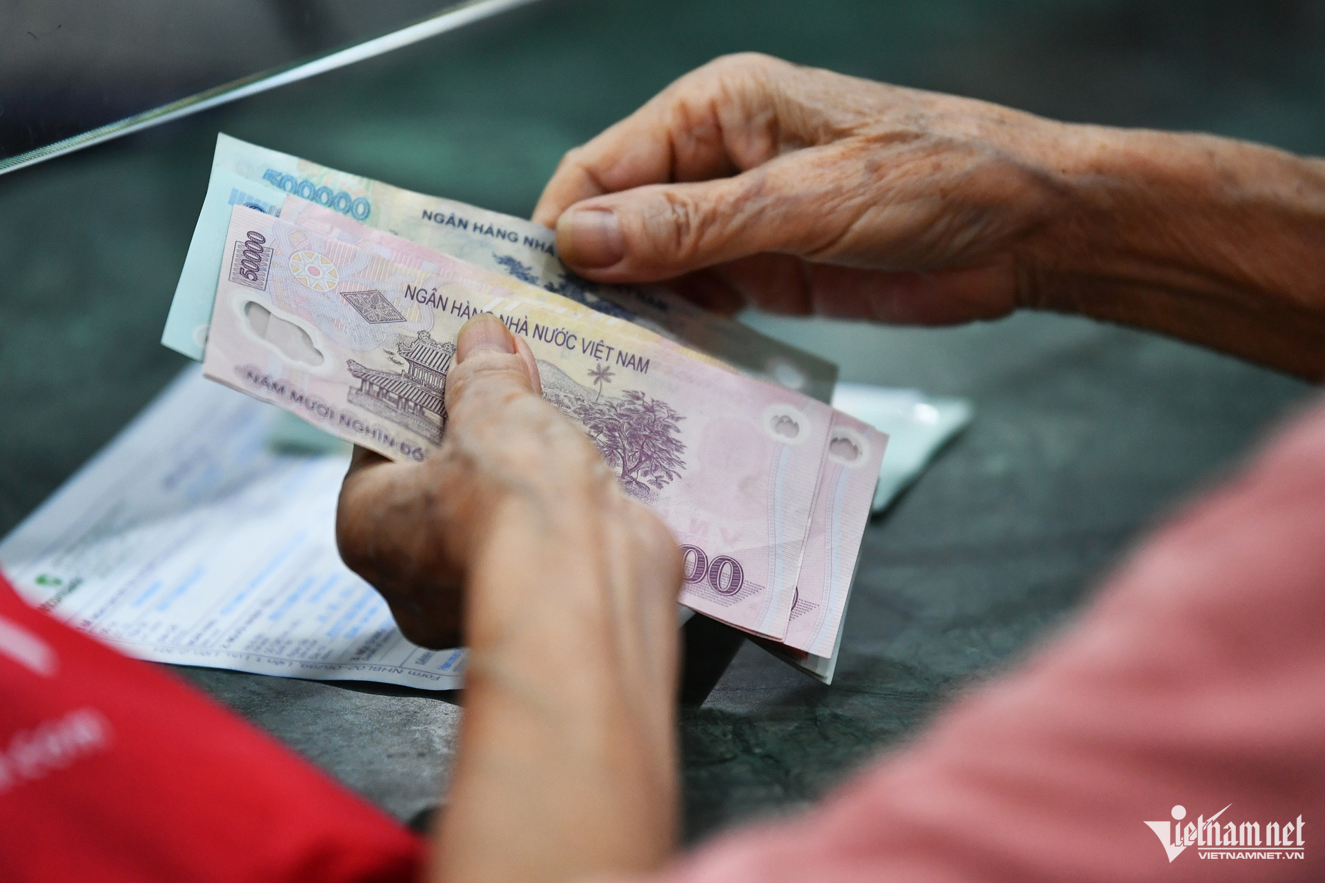 Áp thuế thu nhập cá nhân cao nhất chỉ nên 25%