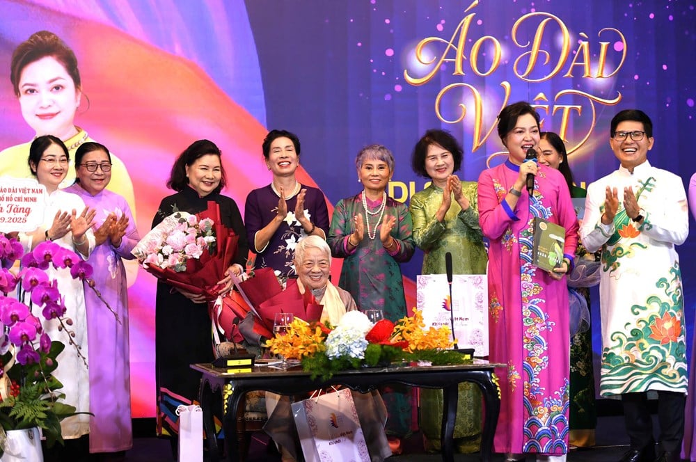 “Áo dài Việt Nam - Di sản trường tồn”: Câu chuyện từ niềm tự hào đến khát vọng lan tỏa - ảnh 7