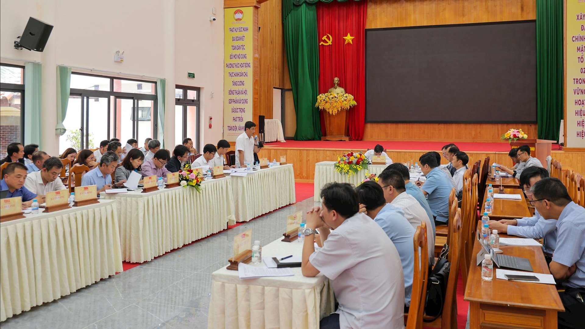 qaung-canh-hn.jpg