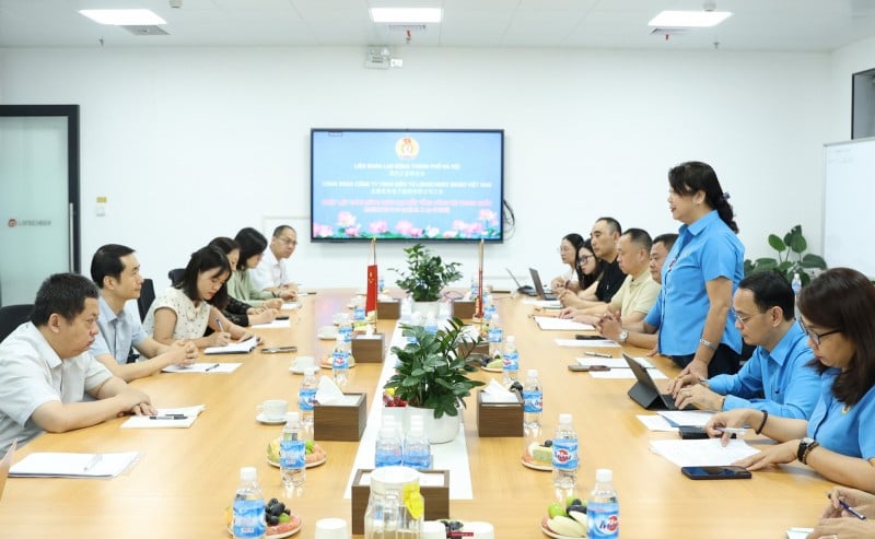hai bên đẩy mạnh giao lưu, chia sẻ kinh nghiệm và mô hình hay để nâng cao hiệu quả hoạt động công đoàn. (Ảnh: T.L)