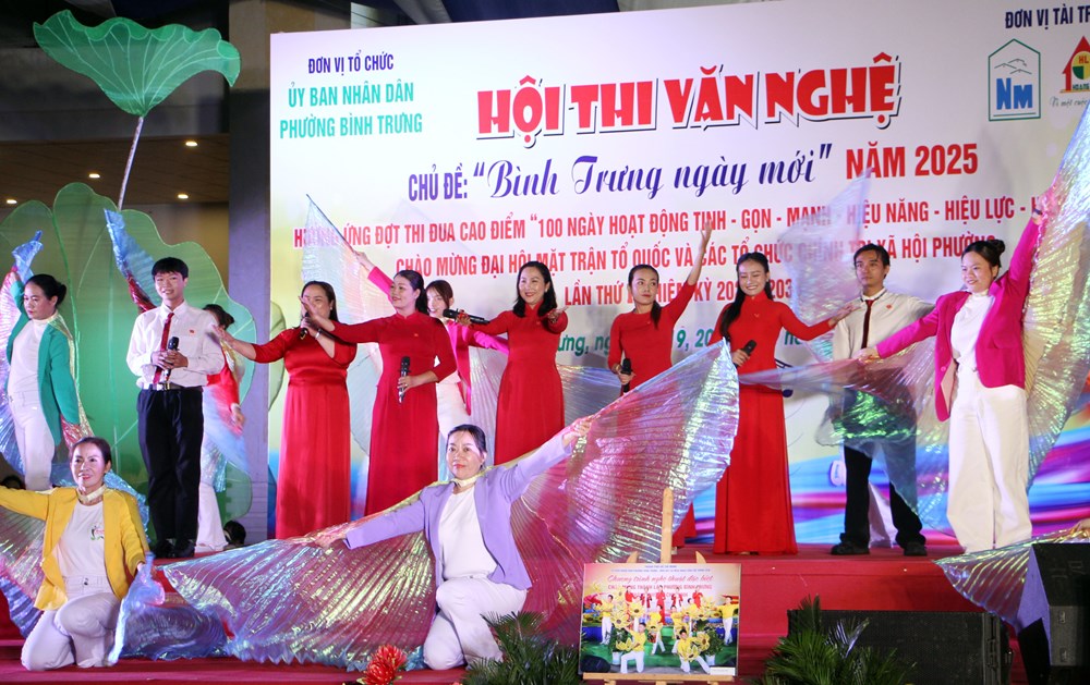 ការសម្តែងជាង 100 បានចូលរួមការប្រកួតសិល្បៈ 'Binh Trung New Day' ឆ្នាំ 2025 - រូបថត 6