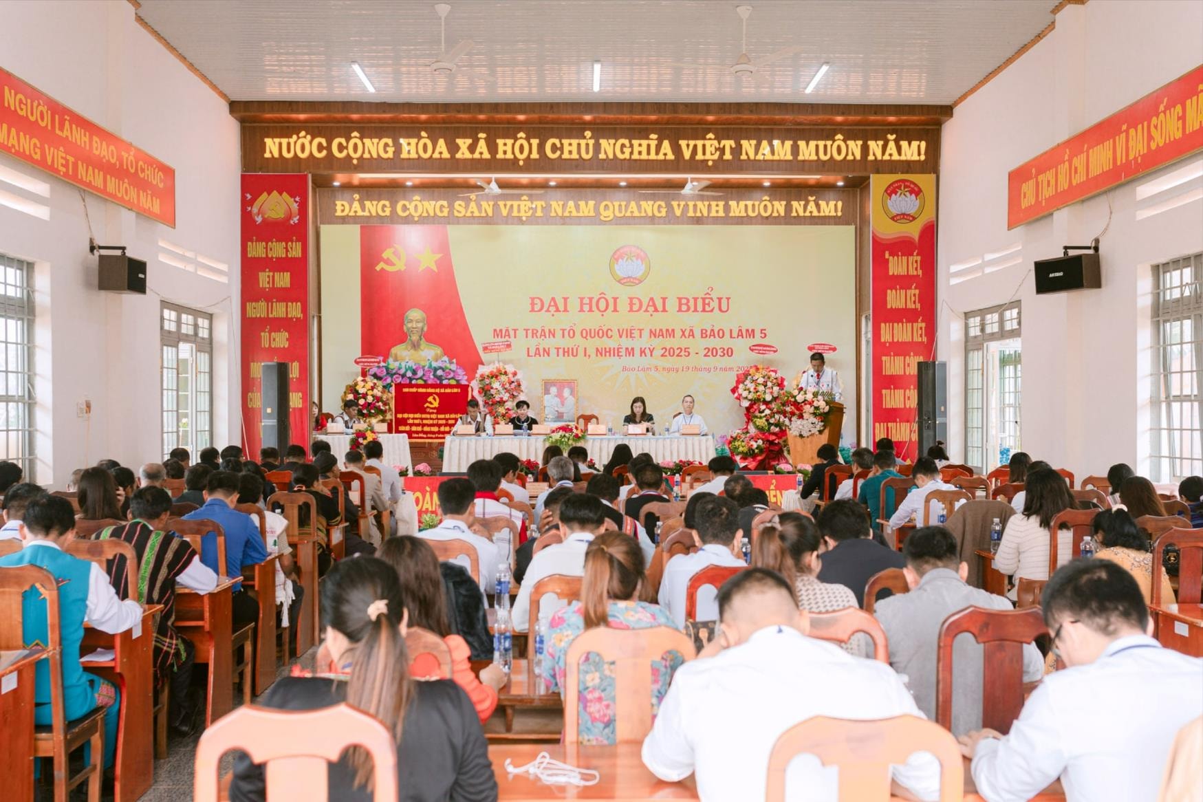 ទាំងមូល(1).jpg
