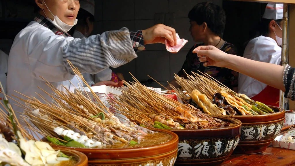 مقاصد ویتنام در بین 10 شهر برتر غذاهای خیابانی در آسیا - عکس 10.