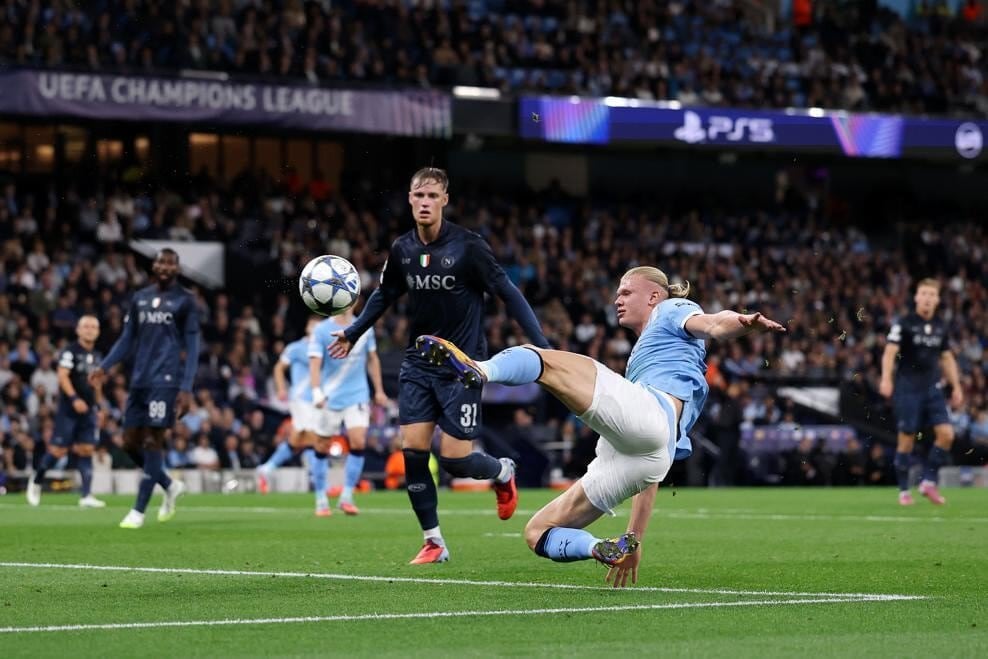 វិចារណកថា_uefa_com manchester_city_v_ssc_napoli_ _uefa_champions_league_2025_26_league_phase_md1 (1).jpg