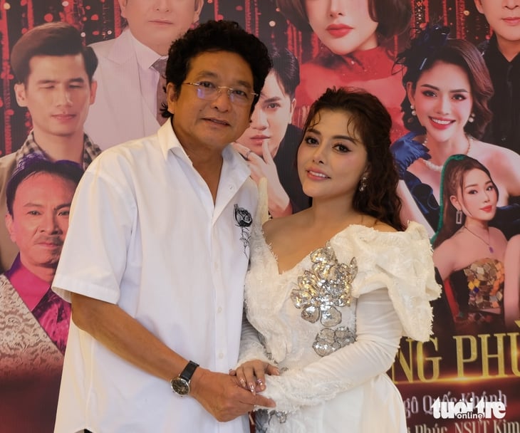 Kim Tử Long, từ Trọng Thủy đến An Dương Vương, hỗ trợ đàn em Hồng Quyên - Ảnh 1.