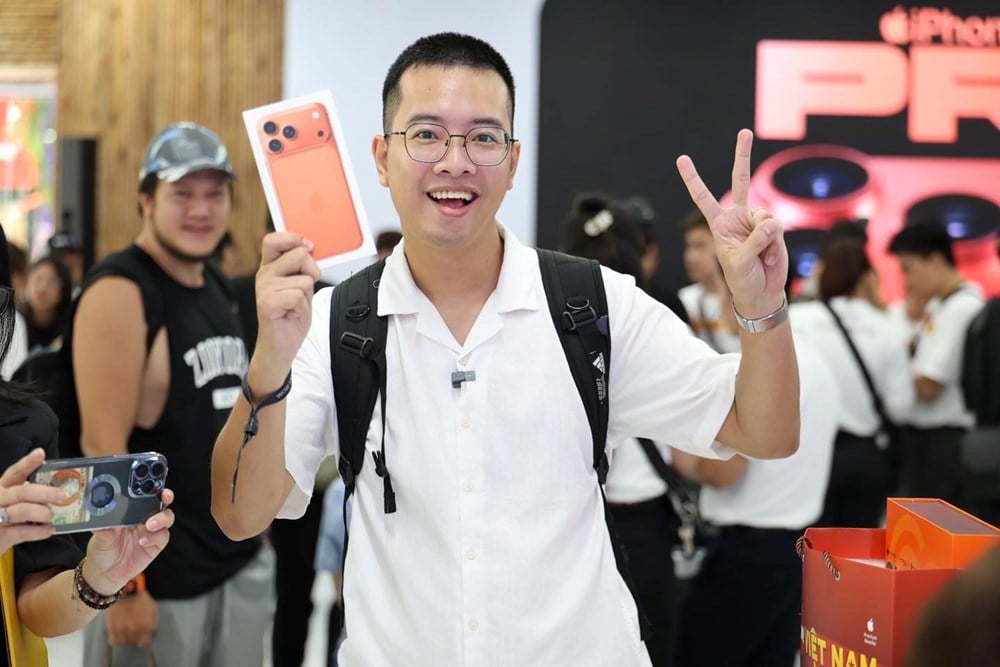 iPhone 17 លក់​ដាច់​ក្នុង​ប្រទេស​វៀតណាម - រូបថត ២