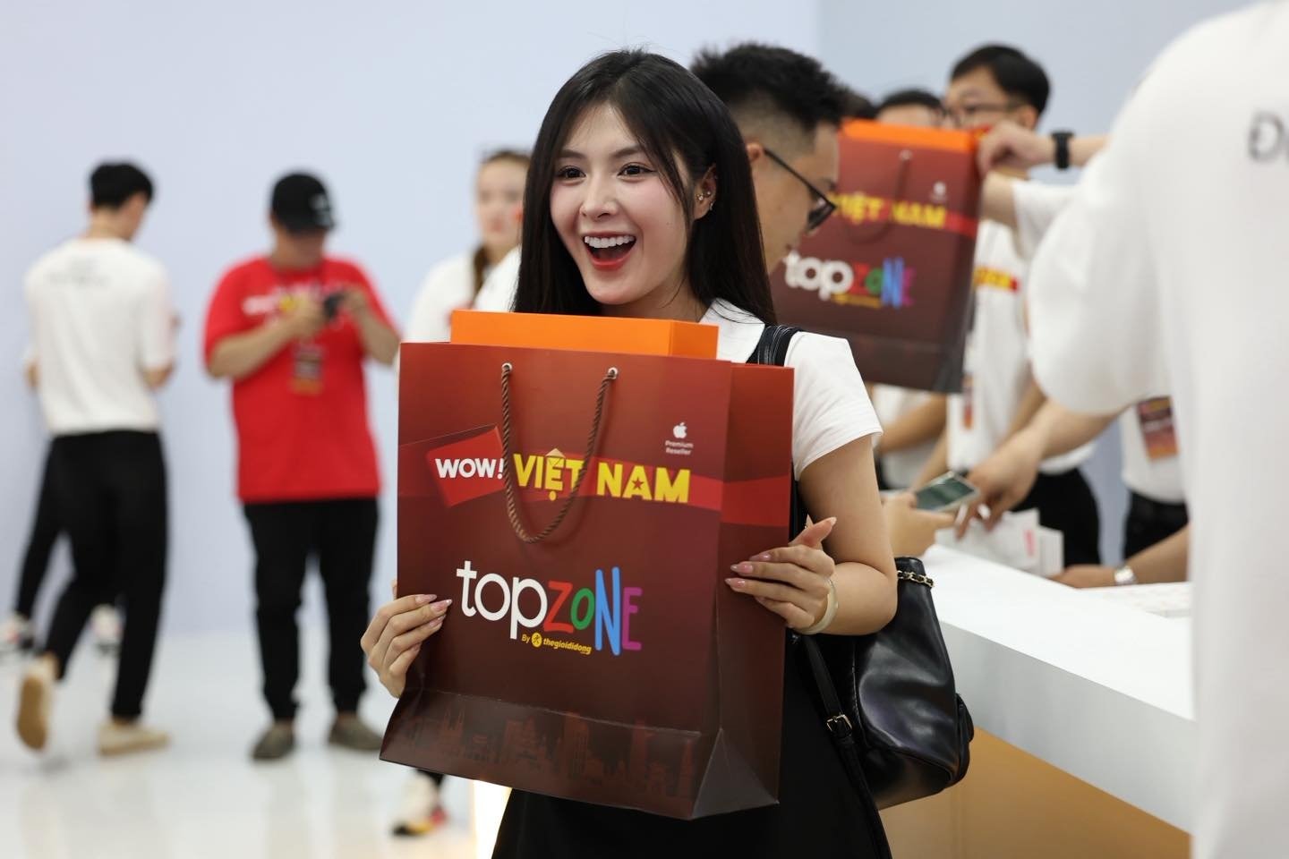 រូបថតបើក iPhone 17 ១