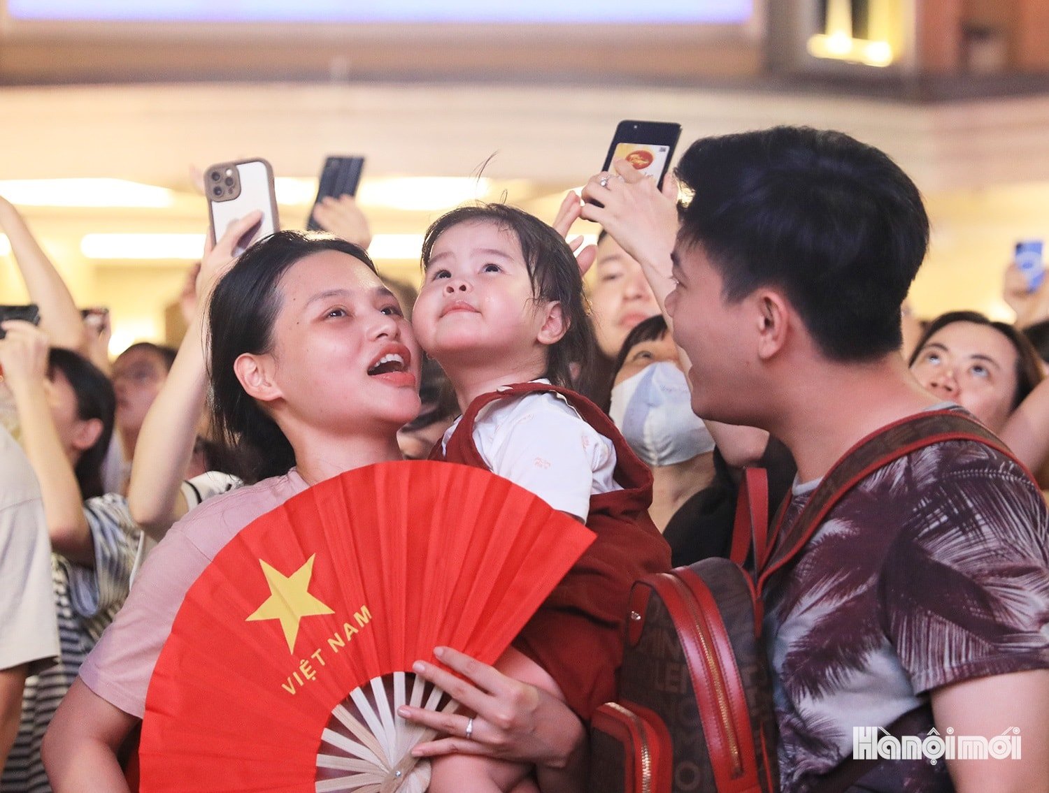 W_phao-hao-quoc-khanh-2.jpg