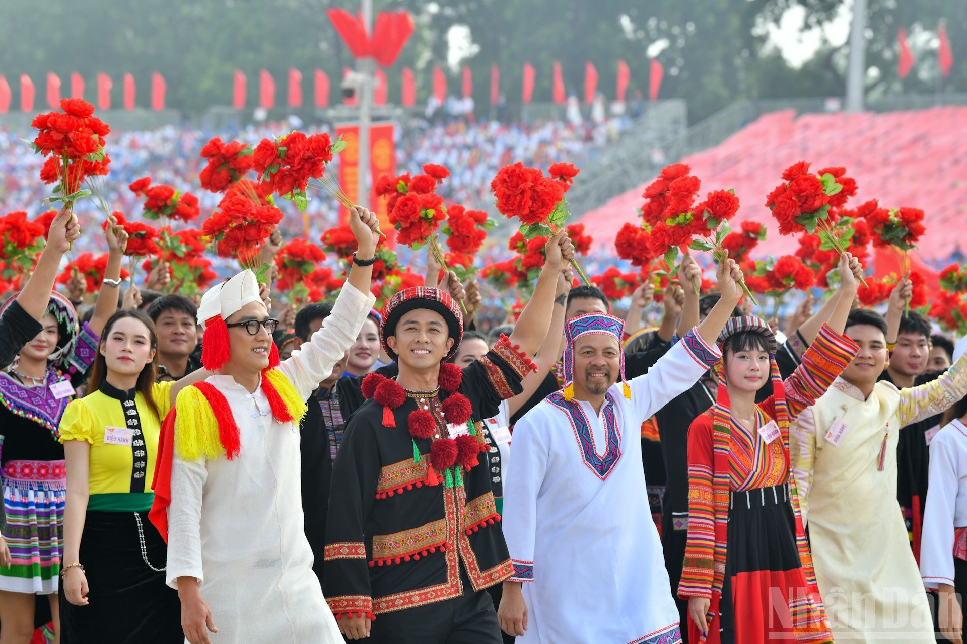ndo_br_dieu-hanh-3-khoi-54-dan-toc.jpg