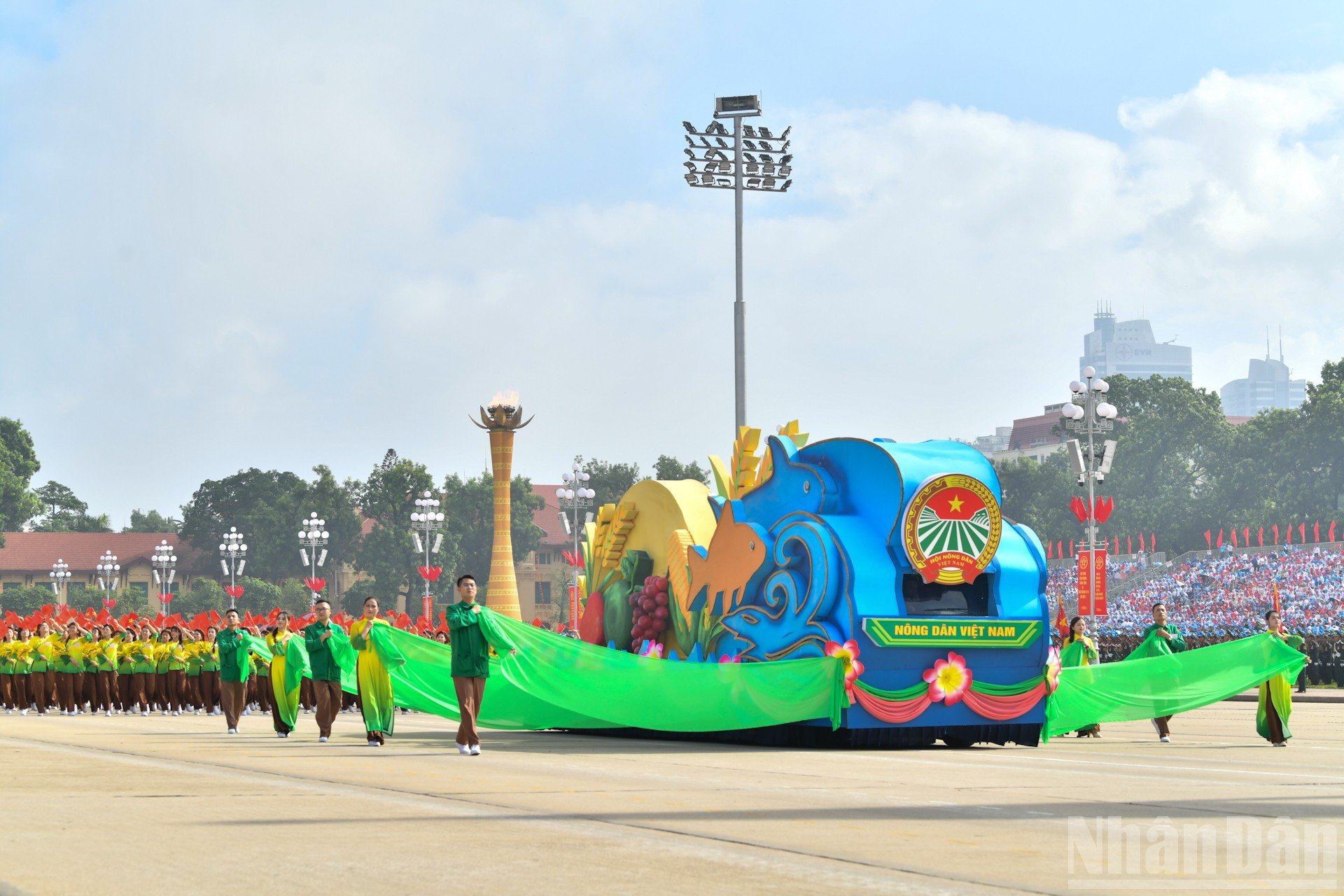 ndo_br_dieu-hanh-9-khoi-nong-nhan-vietnã.jpg