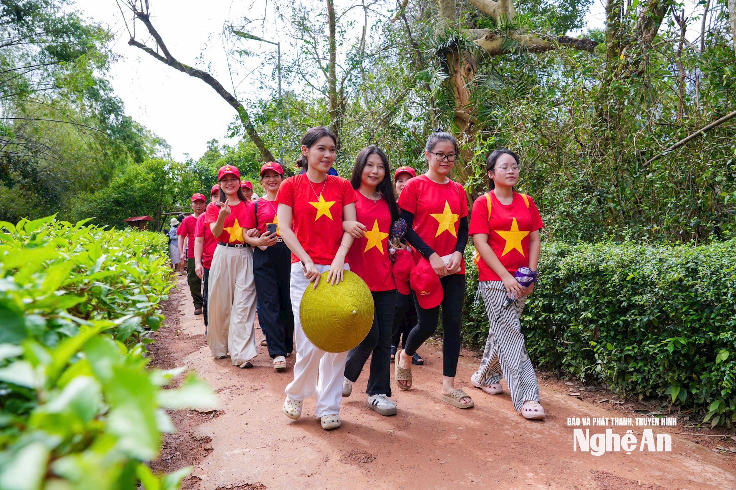 ខួបលើកទី 80 ទិវាបុណ្យជាតិនៅស្រុកកំណើតពូ 1 រូបថតដោយ Dinh Tuyen4