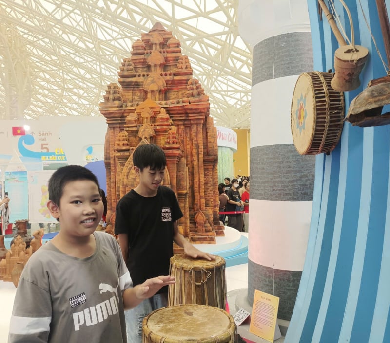 ទេសចរណ៍វប្បធម៌៣តំបន់ក្នុងពិធីតាំងពិព័រណ៍សមិទ្ធិផលជាតិ 