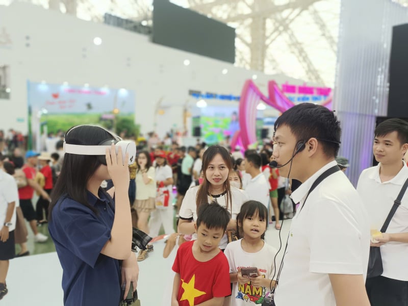 ទេសចរណ៍វប្បធម៌៣តំបន់ក្នុងពិធីតាំងពិពណ៌សមិទ្ធិផលជាតិ 