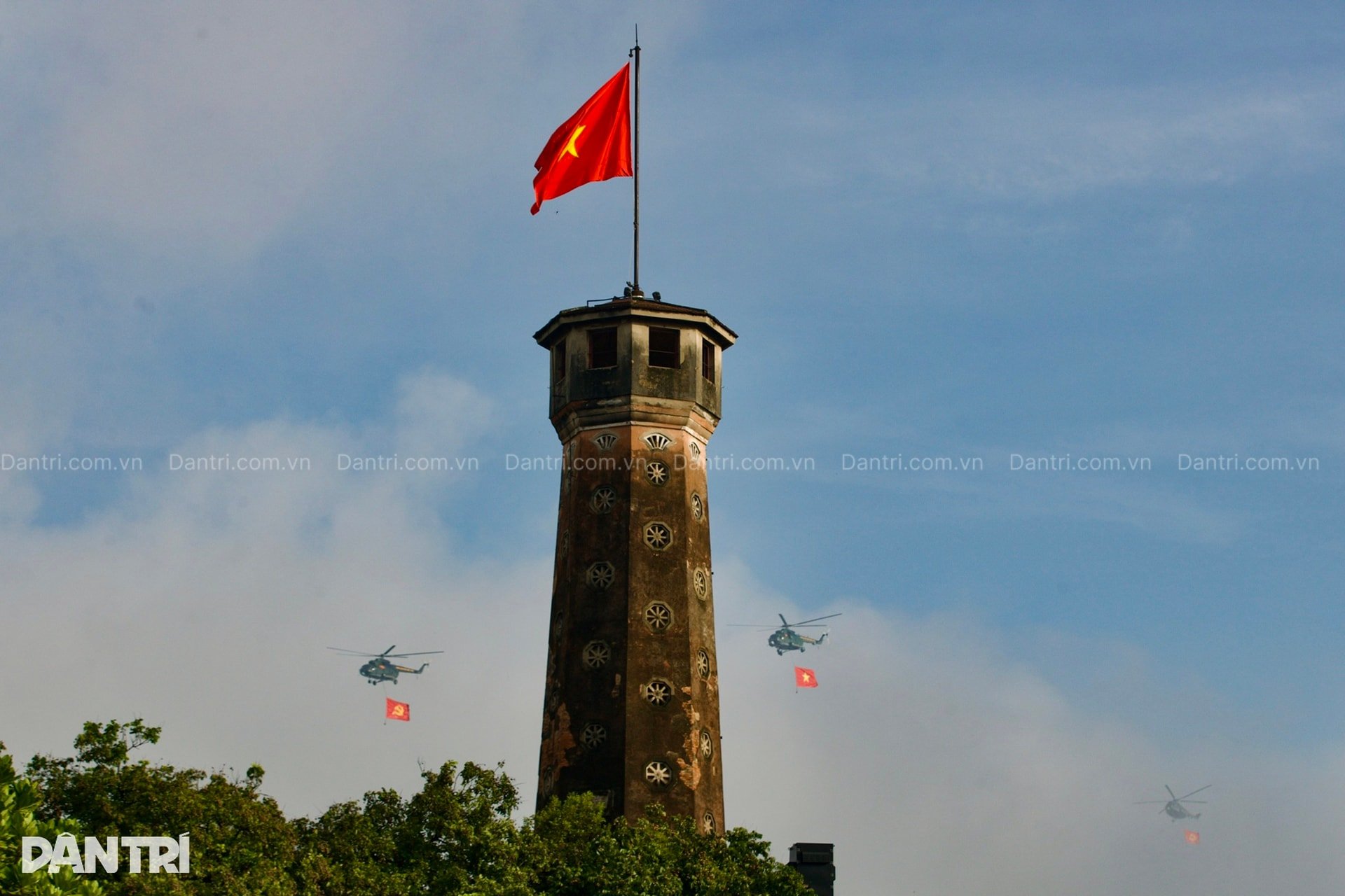 Bay giữa trời vinh quang - 2