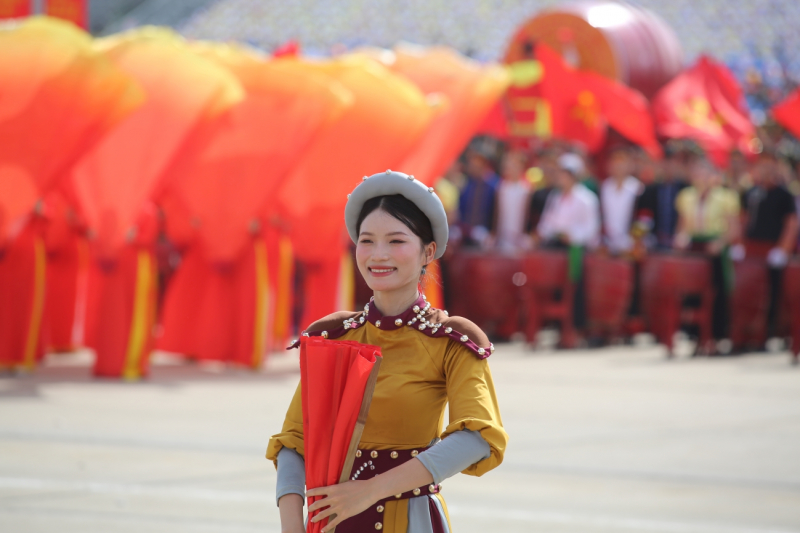 ສີສັນສິລະປະໃນຂະບວນແຫ່ວິລະຊົນ ແລະ ຂະບວນແຫ່ວັນຊາດ -4