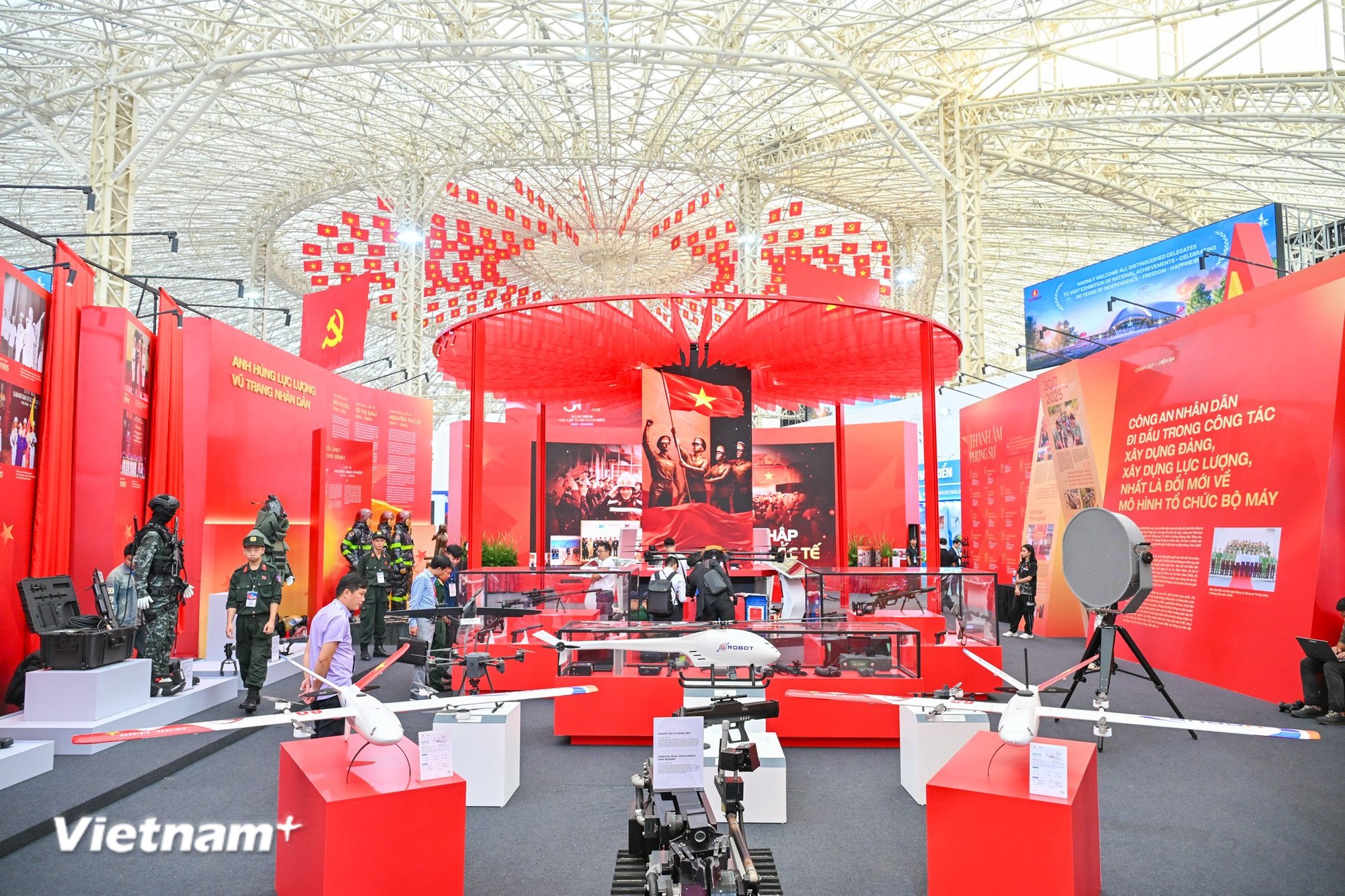 vnp-trien-lam-80-nam-12.jpg