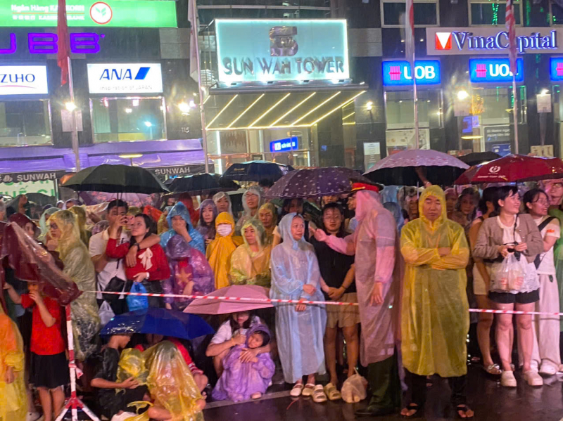 Programul artistic „Steaua Independenței” aprinde mândria în orașul Ho Chi Minh -0