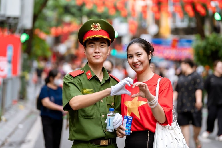 Vinamilk hòa nhịp cùng triệu trái tim mừng 80 năm Quốc khánh- Ảnh 6.