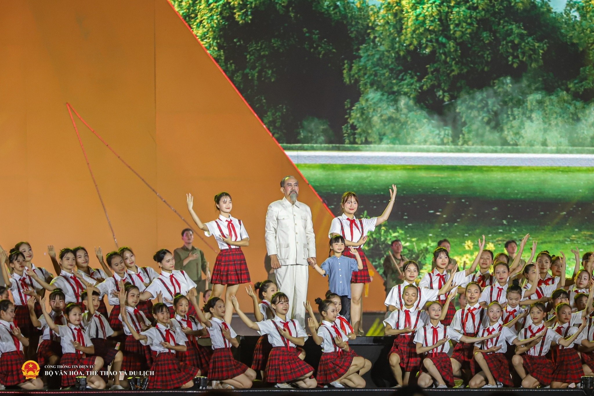 concert quoc gia anh 6