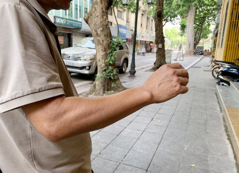 ការជក់បារី 1.jpg -0