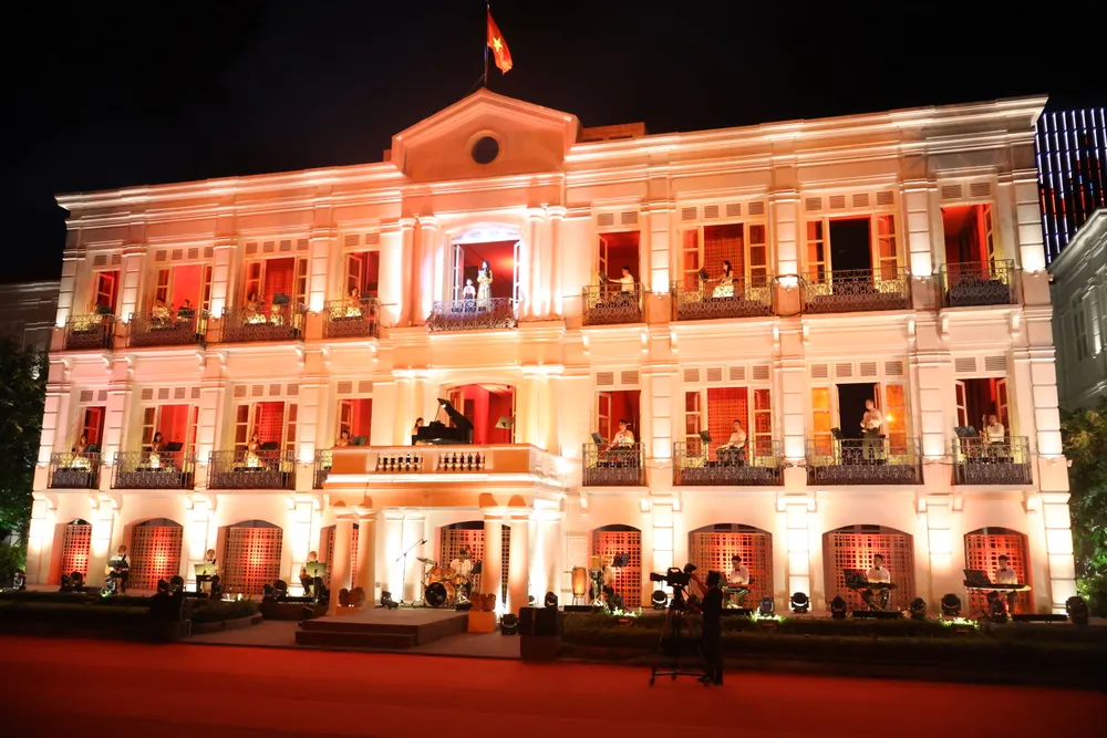 បង្អួចជាង 20 នៃអគារសារមន្ទីរ Da Nang ត្រូវបានជ្រើសរើសជាដំណាក់កាលសម្តែង។
