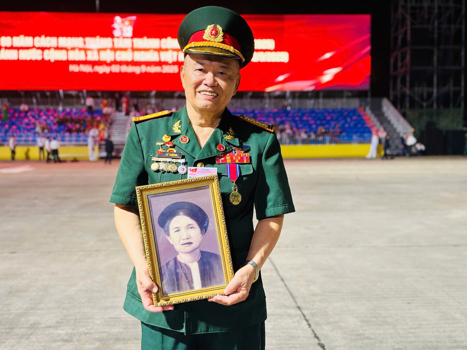 W_ccb-le-cuong.jpg